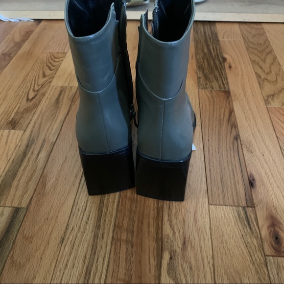 Zara heeled boot! NWT! - Picture 4 of 4